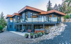 Nanoose Bay Custom Residence